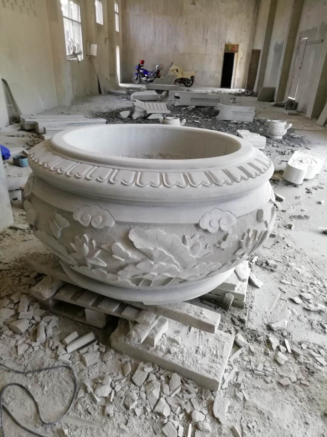 石材楼梯扶手的设计灵感与家居美学(图4)