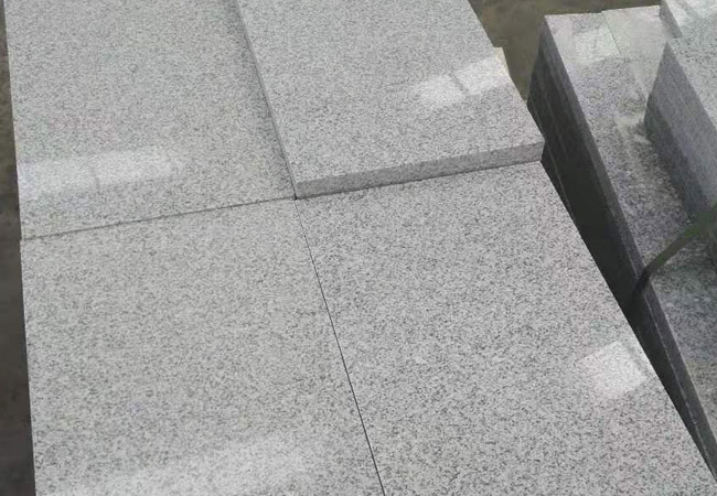 干挂石材让别墅外墙焕然一新(图5)