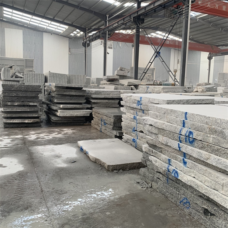 芝麻黑石材时间长了会变色吗